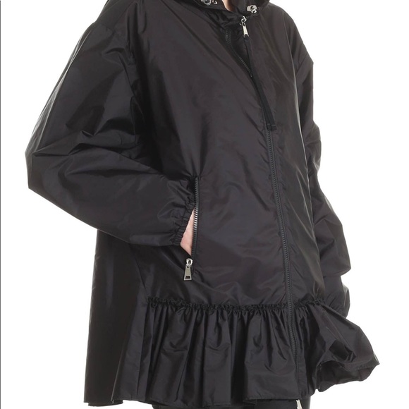 🚨Tbilissi Moncler Jacket🚨 - Picture 4 of 8